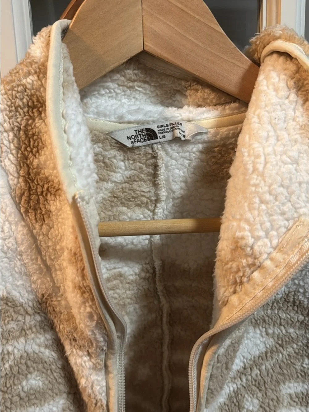 North face girls excellent used condition beige printed zip up fleece size large